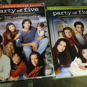 𝅺PREOWNED used party of five seasons 2 & 3